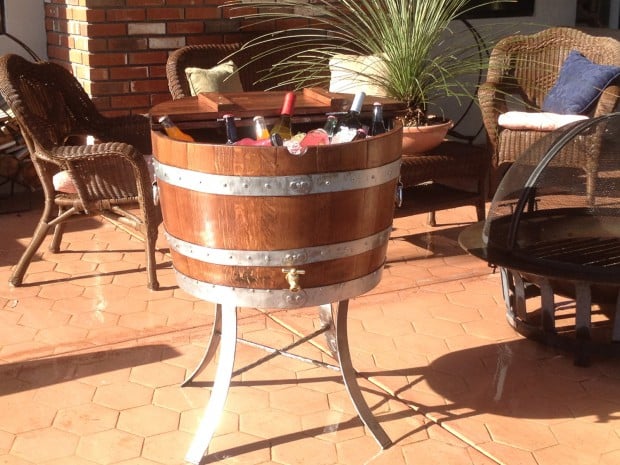 23 Genius Ideas To Repurpose Old Wine Barrels Into Cool Things (23)
