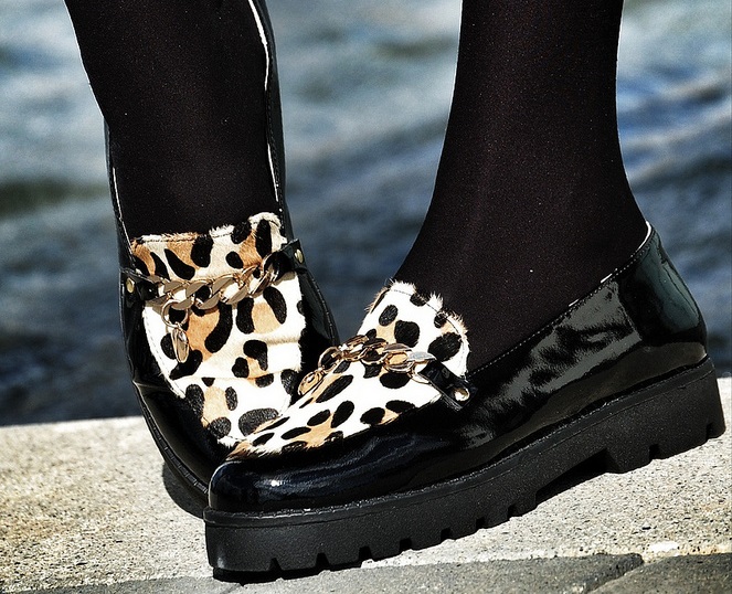 Go Bold Or Go Home 16 Ideas How To Style Creeper Shoes