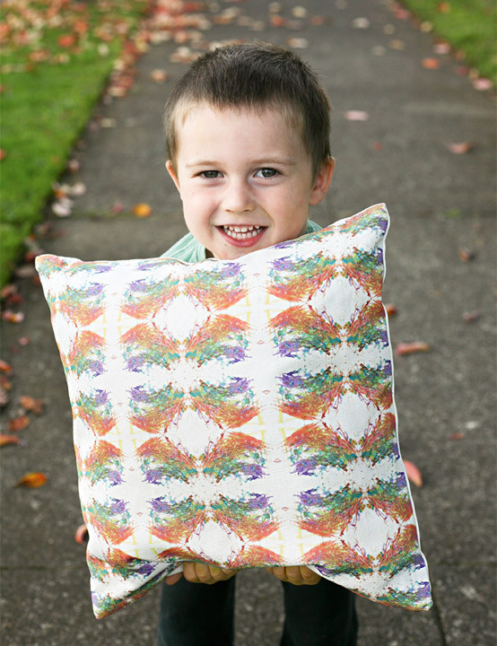 LINCOLN_HOLDING_PILLOW_1024x1024