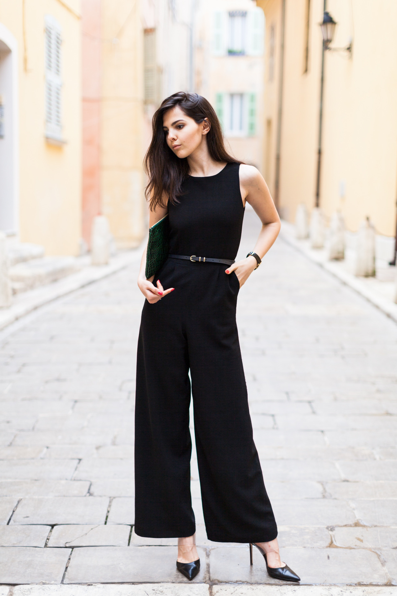 19 Stylish Black Jumpsuit Outfit Ideas Perfect for Every Occasion