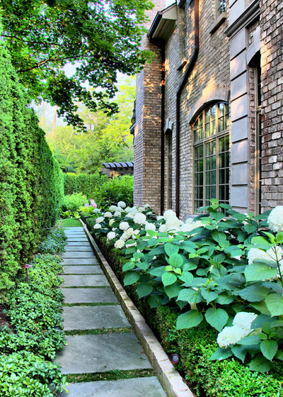 17 Landscaping Side Yard Ideas to Inspire You - Style ...