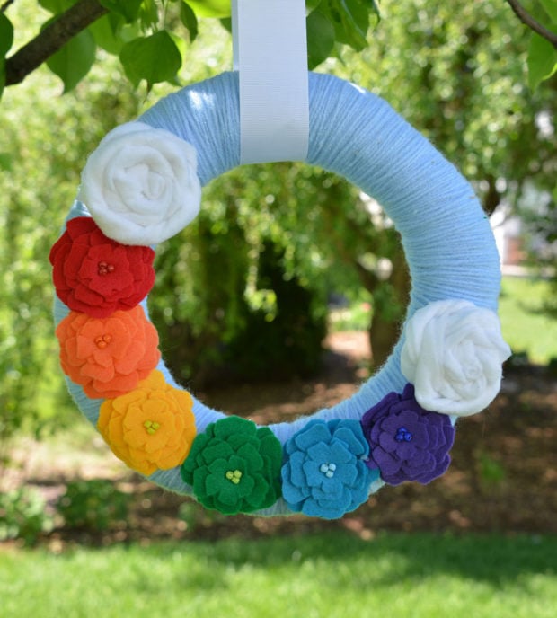 15 Colorful Handmade Summer Wreath Ideas To Refresh Your Front Door (14)