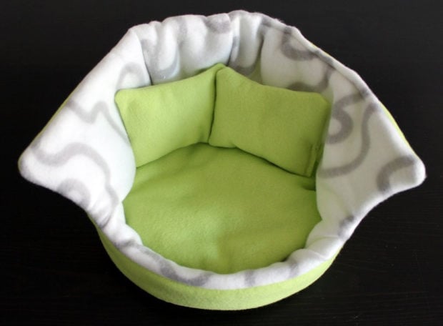 17 Cute Pet Bed Designs That Will Spoil Our Furry Friends (5)