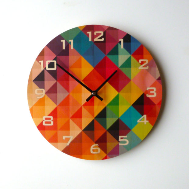 17 Inspirational Handmade Wall Clock Ideas That You Can Express Yourself With (9)