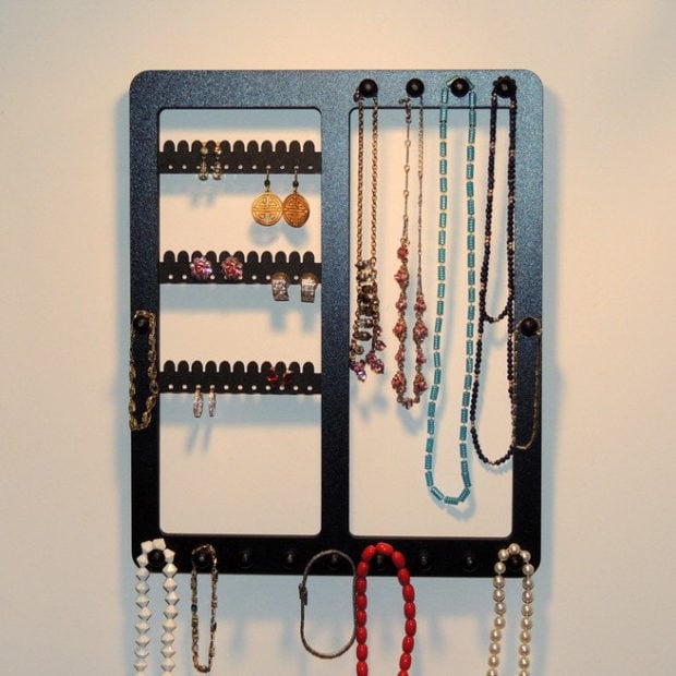 17 Simple But Awesome Handmade Jewelry Organizer Ideas You Can DIY (12)