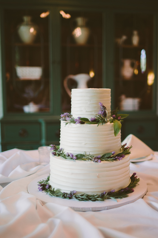 17 Incredible Wedding Cake Ideas for Fall