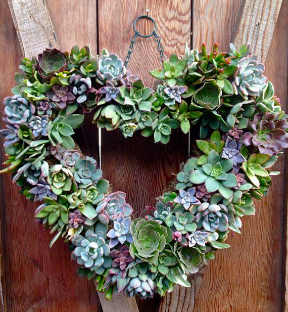 Feel The Love 17 DIY Valentine’s Wreaths