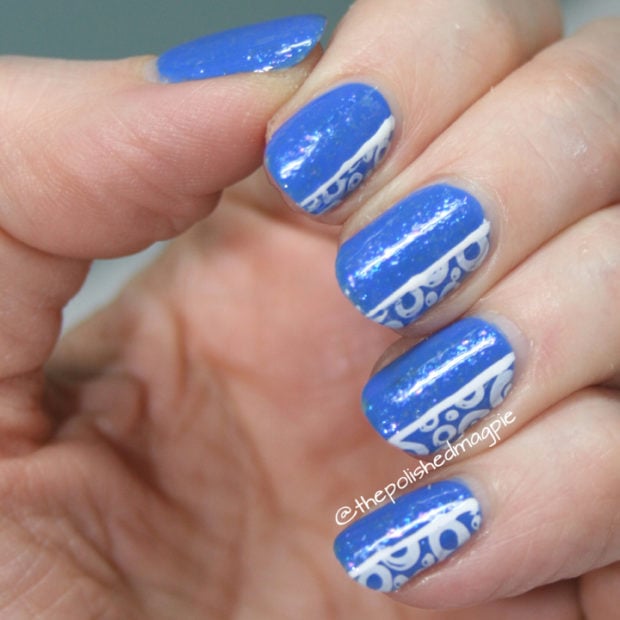 15 Perfect Combination of Blue and White Color for Cute Winter Nail Art