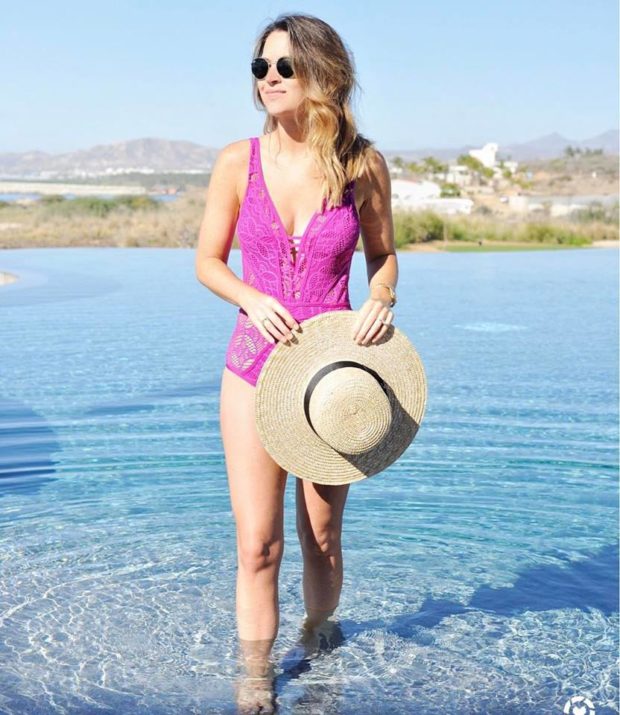Get Ready for the Beach: 20 Ideas for Beachwear, Swimmingsuits and Dresses