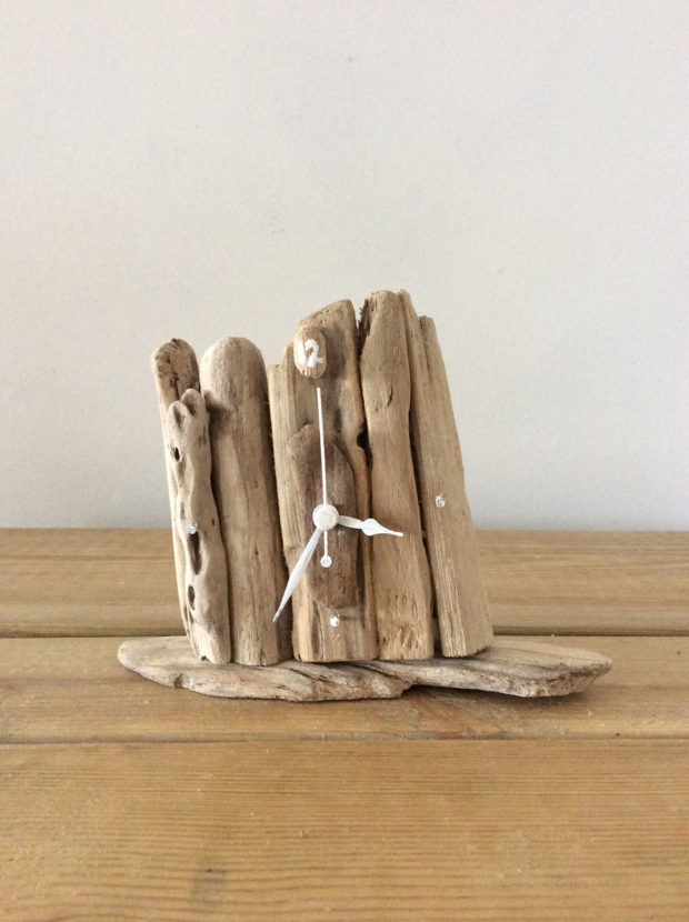 15 Crazy Handmade Driftwood Decorations That You Can Craft For No Cost At All