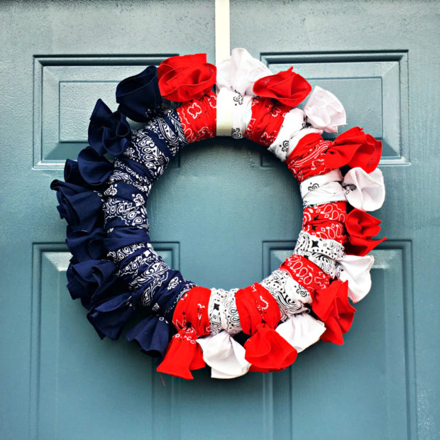 15 Patriotic Handmade Wreath Designs For 4th Of July