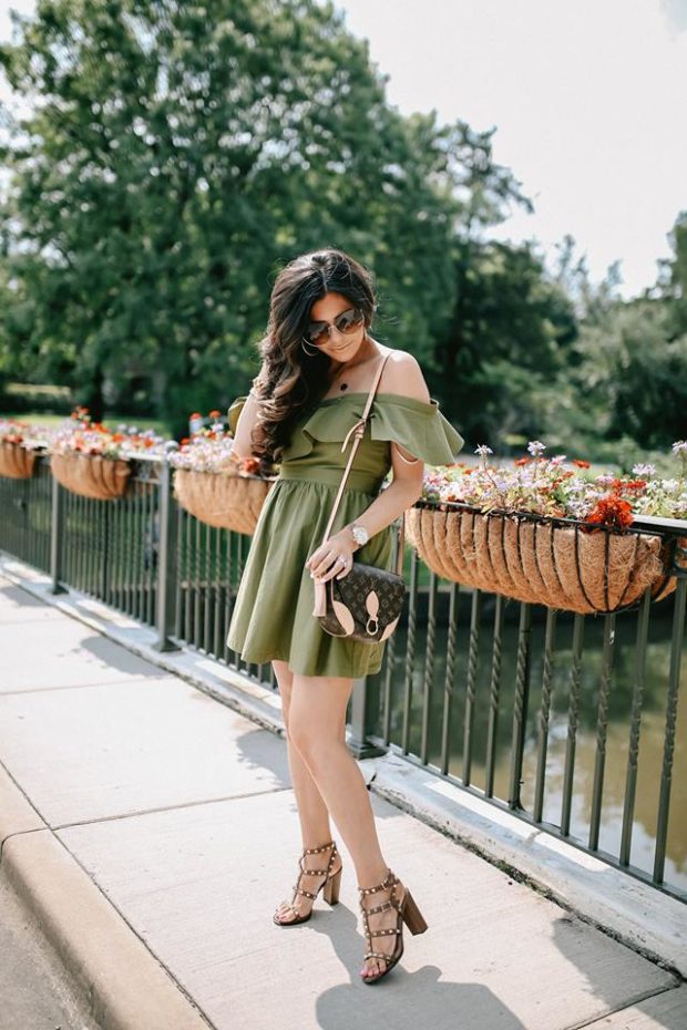 Off the Shoulders: 18 Stylish Summer Outfit Ideas