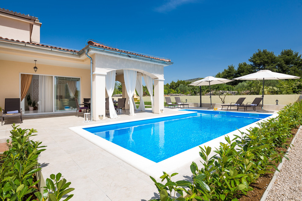 18 Wonderful Mediterranean Swimming Pool Designs That Will ...
