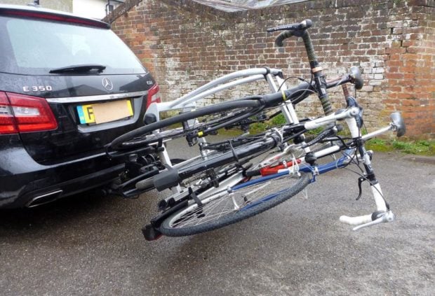5 Tips to Attaching Your Bike Rack to a Towbar