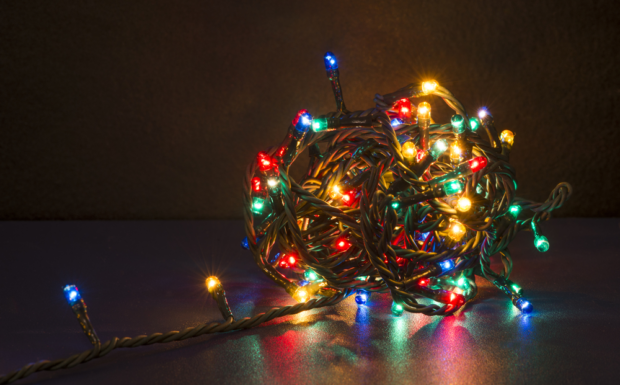 How to Shorten LED Christmas Lights (Complete Guide)