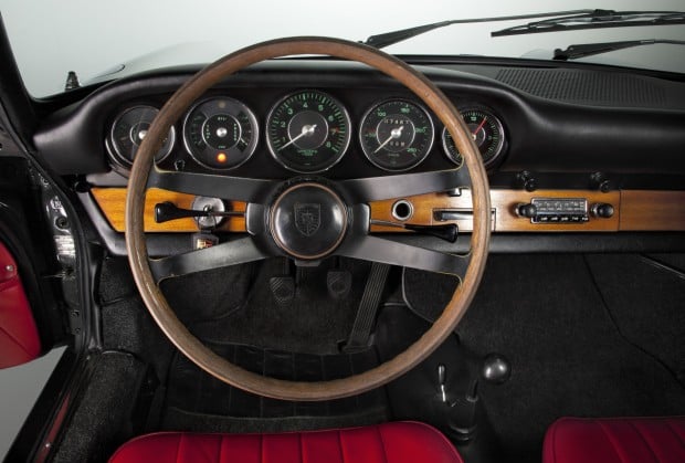 Interieur des Porsche 911 2.0 Coupé (Baujahr 1964)