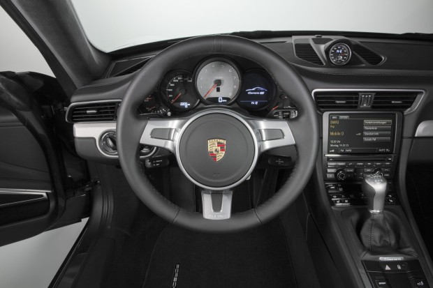 Interieur des Porsche 911 Carrera 4S Coupé