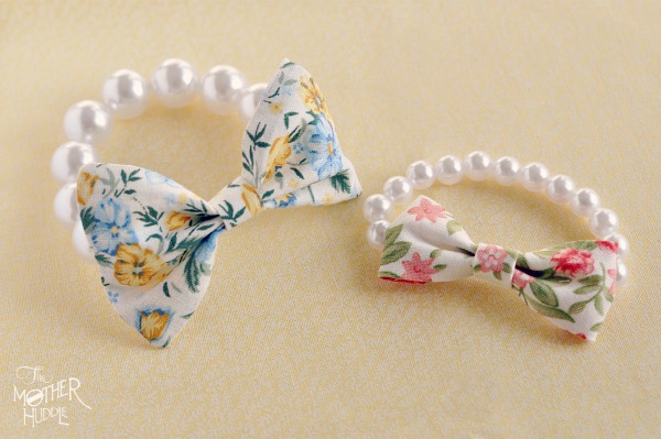 Pearl-and-Bow-Bracelet