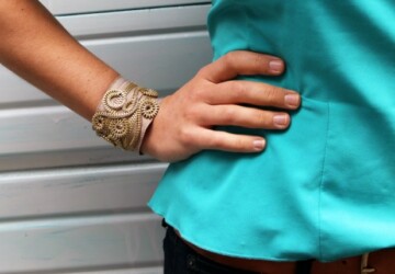 5 Ways To Turn Zippers Into Awesome Arm Candy - zippers, diy, crafts, bracelet