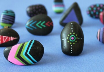 DIY Neon Painted Stone Rings -