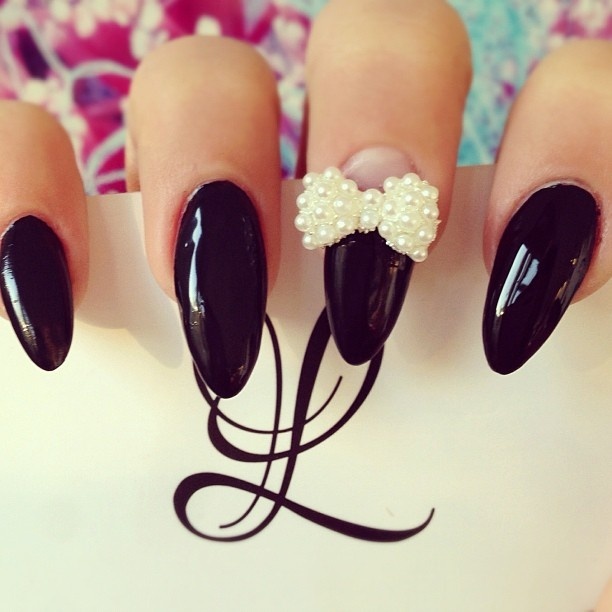 Nails-with-bows-8