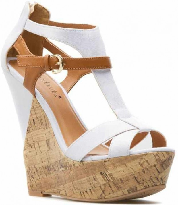 24 Amazing Wedge Sandals for This Summer - Style Motivation