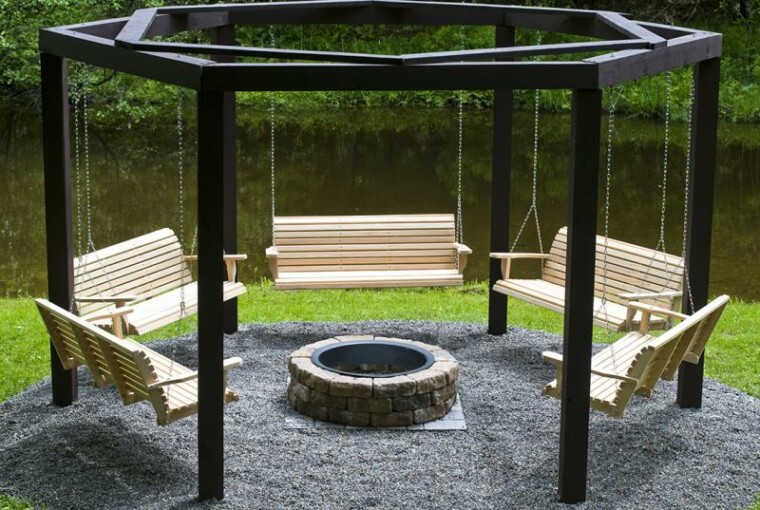10 DIY Outdoor Furniture Pieces -