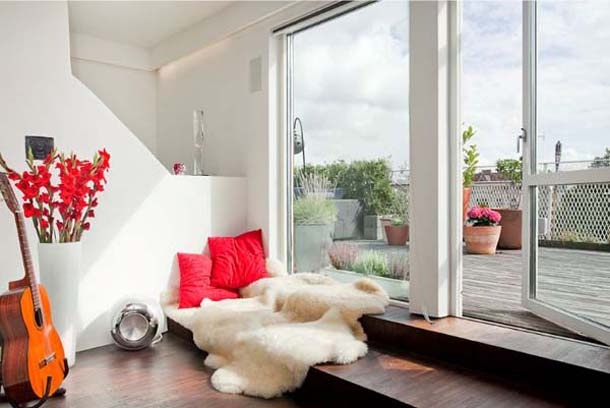 29 perfect relaxing spaces by the window (21)