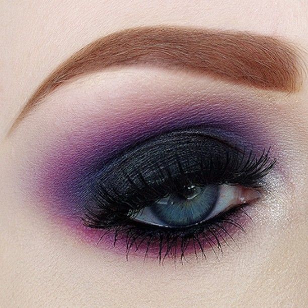 30 Glamorous Eye Makeup Ideas for Dramatic Look (13)