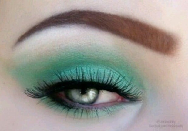30 Glamorous Eye Makeup Ideas for Dramatic Look (14)