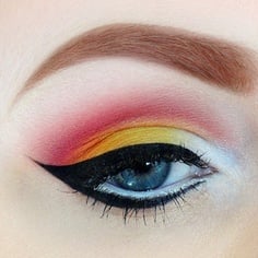 30 Glamorous Eye Makeup Ideas for Dramatic Look (15)