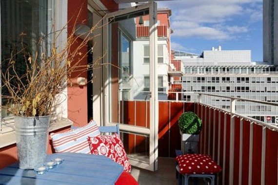 Amazing Decorating Ideas for Small Balcony (25)