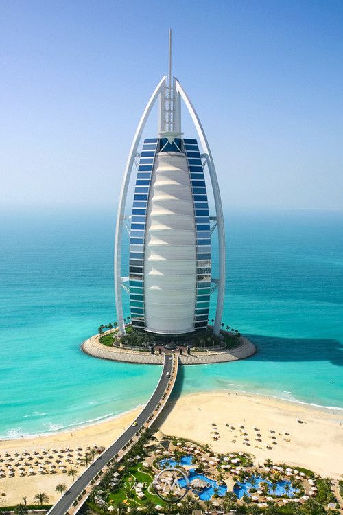 Dubai- City between dream and reality (2)