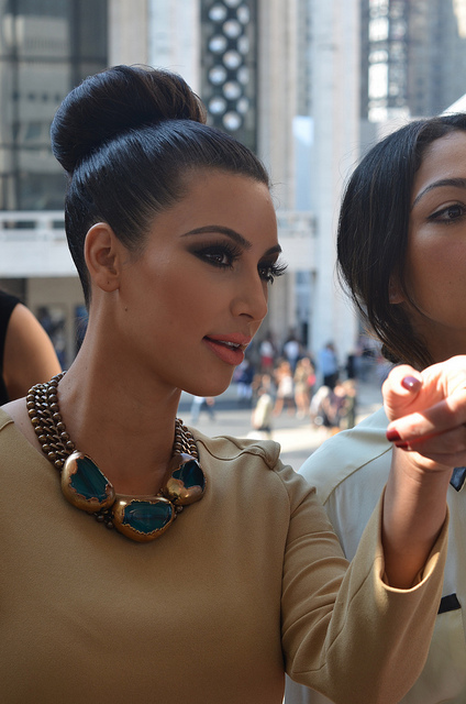Top 20 Kim Kardashian Makeup Looks (4)