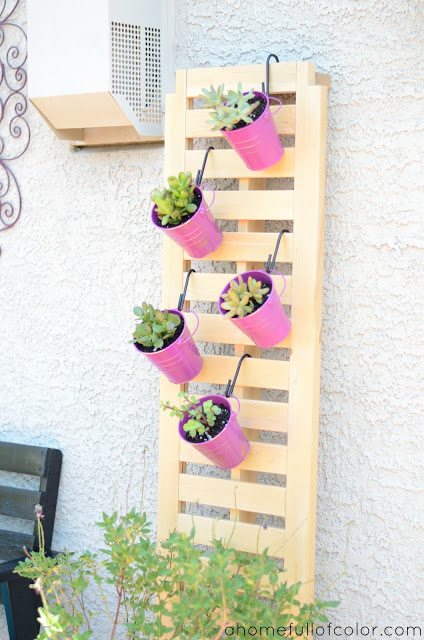 20 Amazing DIY Accessories for Your Garden (19)