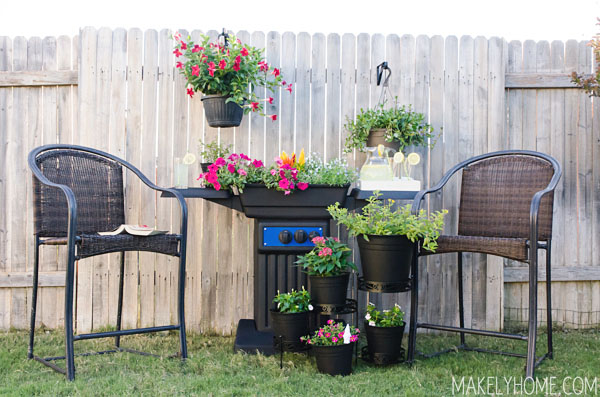 20 Amazing DIY Accessories for Your Garden (2)