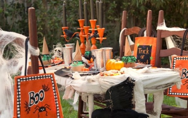 20 Great Halloween Table Decoration Ideas (20)