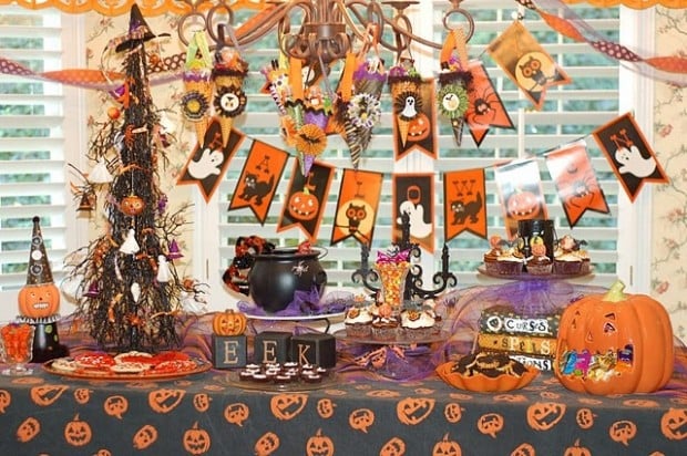 20 Great Halloween Table Decoration Ideas (5)