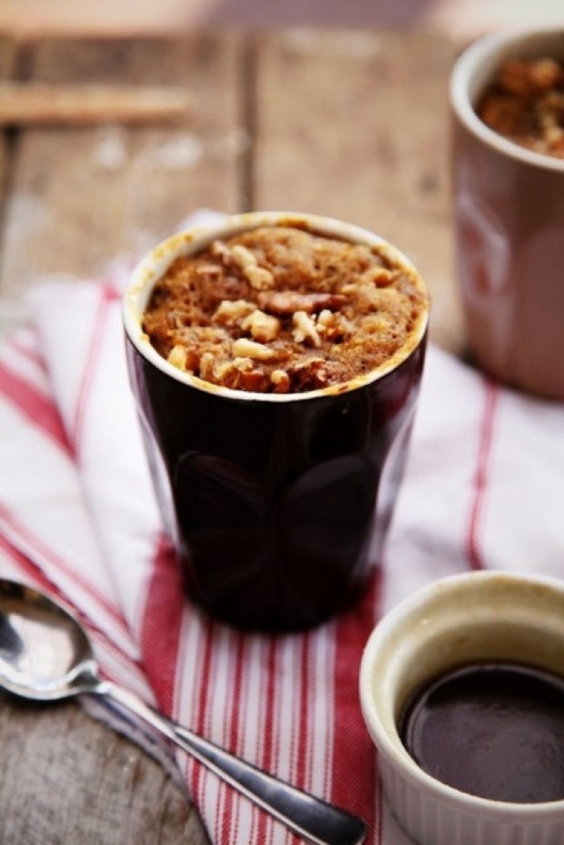 22 Quick and Tasty Snacks You Can Cook In A Mug (12)