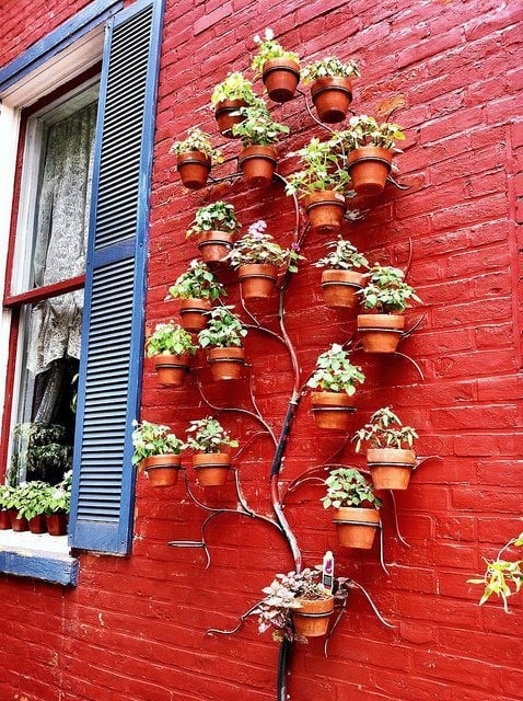 23 Amazing Vertical Garden Ideas for Your Small Yard (21)