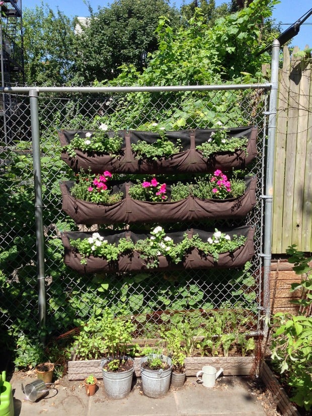 23 Amazing Vertical Garden Ideas for Your Small Yard (4)