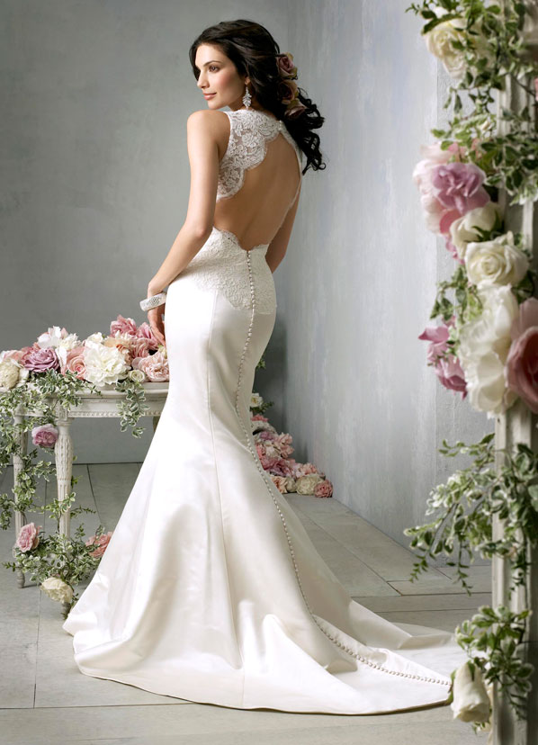 23 Elegant and Glamorous Wedding Dresses (14)