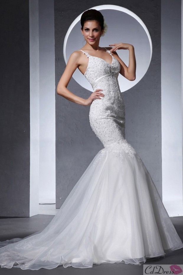 23 Elegant and Glamorous Wedding Dresses (3)