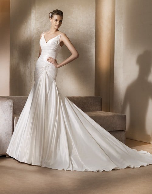 23 Elegant and Glamorous Wedding Dresses (7)