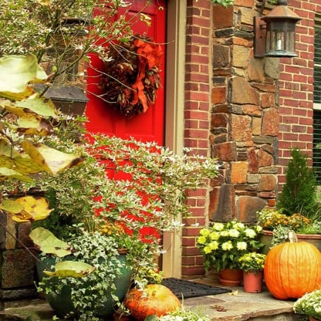25 Great Fall Porch Decoration Ideas (21)