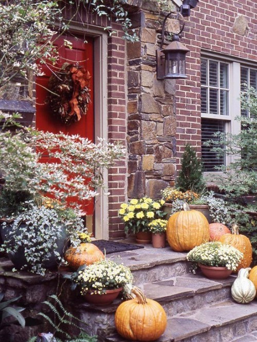 25 Great Fall Porch Decoration Ideas (4)