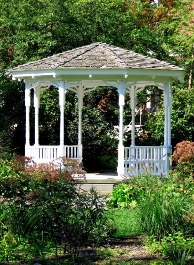 25 Interesting Gazebo Ideas for Your Garden (14)