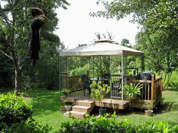 25 Interesting Gazebo Ideas for Your Garden (17)