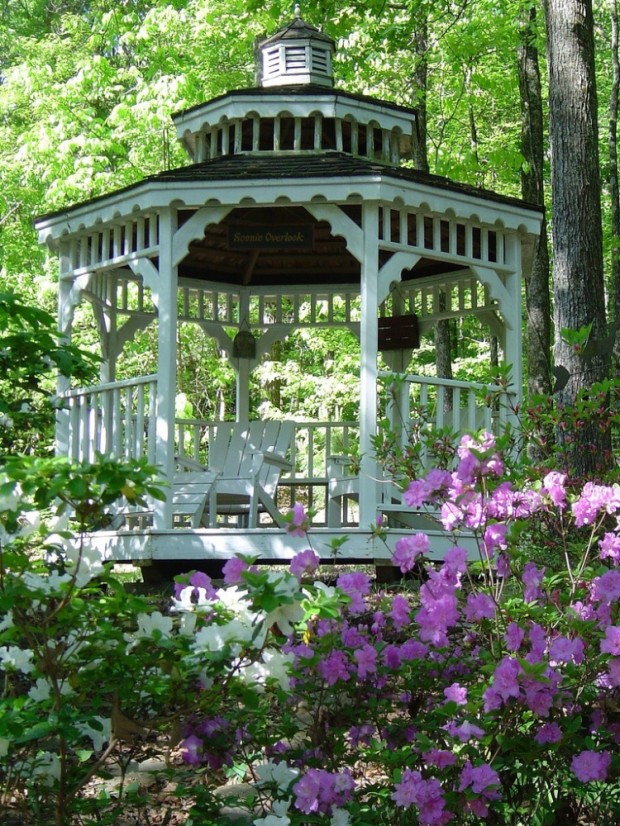 25 Interesting Gazebo Ideas for Your Garden (18)