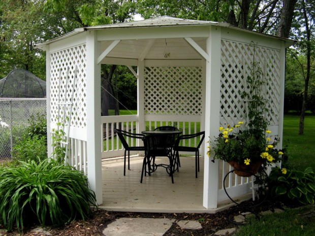 25 Interesting Gazebo Ideas for Your Garden (23)